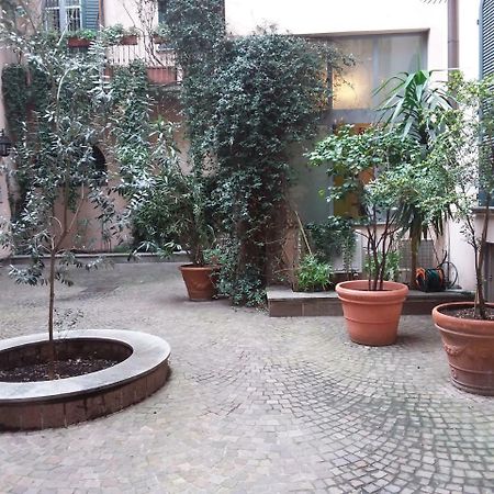 Apartamento Darsena Cozy Flat Milán Exterior foto